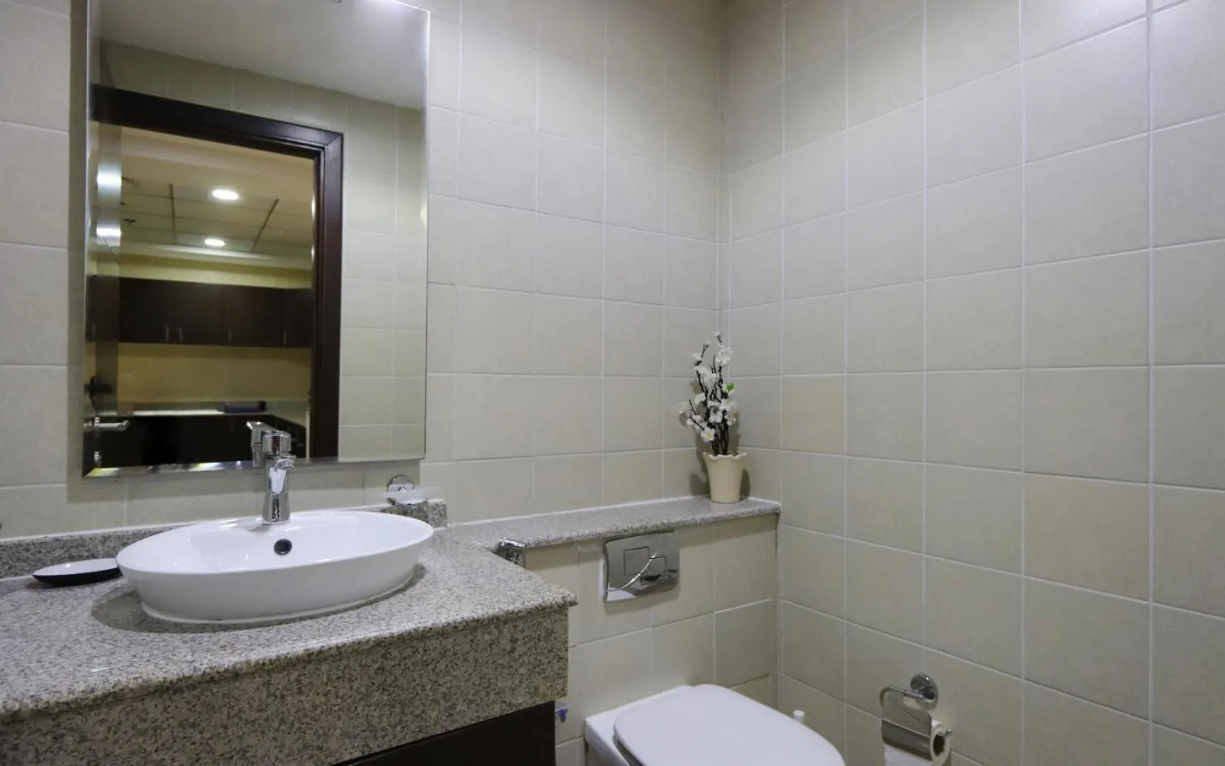 One-Bedroom Piece Of Peace In Dubai Marina Apartment